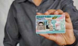 Что такое green card?