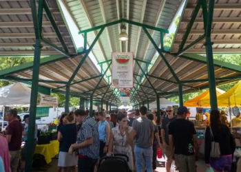 Davis Farmers Market, Фермерский рынок в Сакраменто