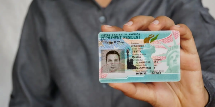Что такое green card?