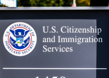 проверка иммиграционных заявок в новом центре USCIS в Атланте