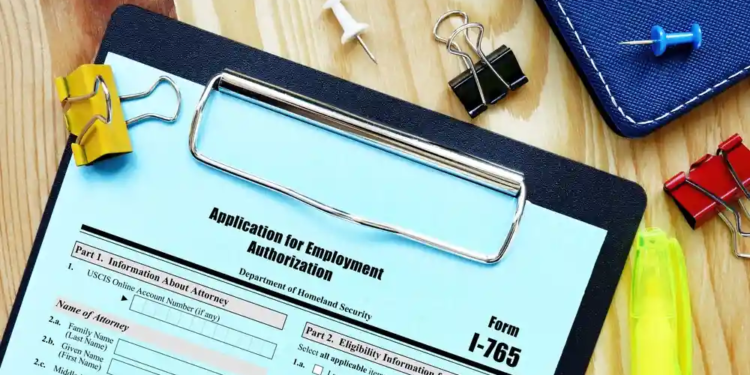 USCIS расширила список форм для иммигрантов