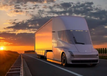 Tesla Semi в Калифорнии, новости Калифорнии, пожар, происшествие Калифорния, пожар Тесла Калифорния