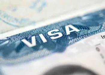 США аннулировали 80 тысяч неиммиграционных виз