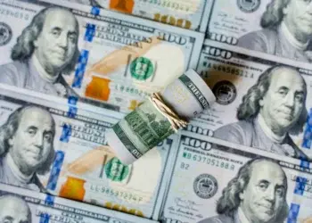Трамп пообещал раздать американцам по $2000