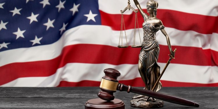 Верховный суд США открыл путь к депортации легальных иммигрантов