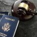 Трамп требует активнее лишать иммигрантов гражданства США